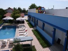 Pensiunea Blue Lagune