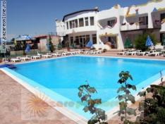 Hotel Laguna